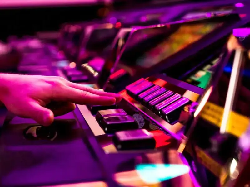 Cơ chế nổ hũ: RTP, volatility và jackpot vận hành thế nào?